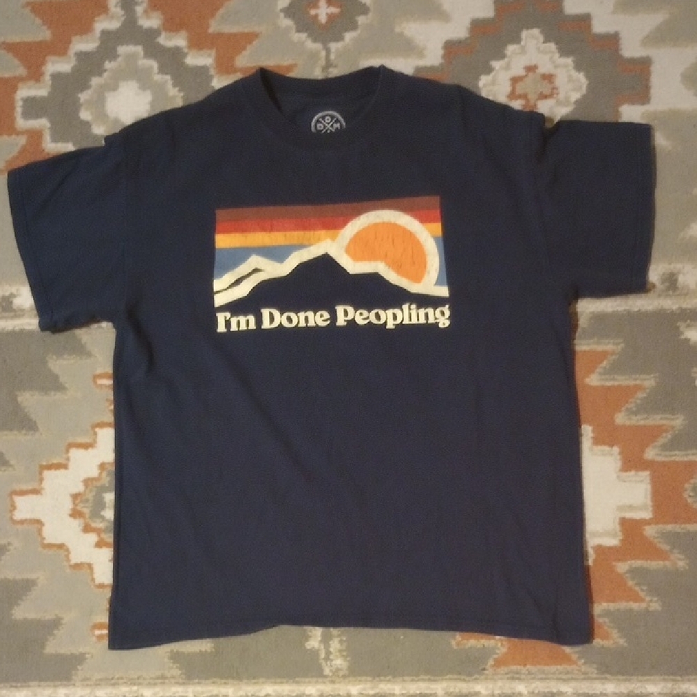 Navy Graphic T-Shirt with Sunset Design - M